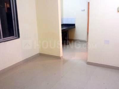 Gallery Cover Image of 305 Sq.ft 1 RK Apartment for rent in Kandivali West for 14500