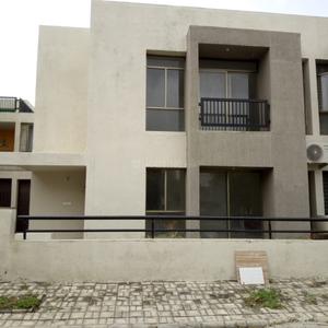 5 BHK Independent House