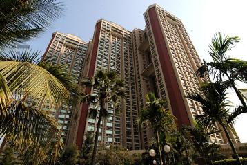 Gallery Cover Image of 1385 Sq.ft 3 BHK Apartment for rent in Kandivali East for 65000