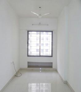 Gallery Cover Image of 825 Sq.ft 1 BHK Apartment for buy in Wadala for 17800000
