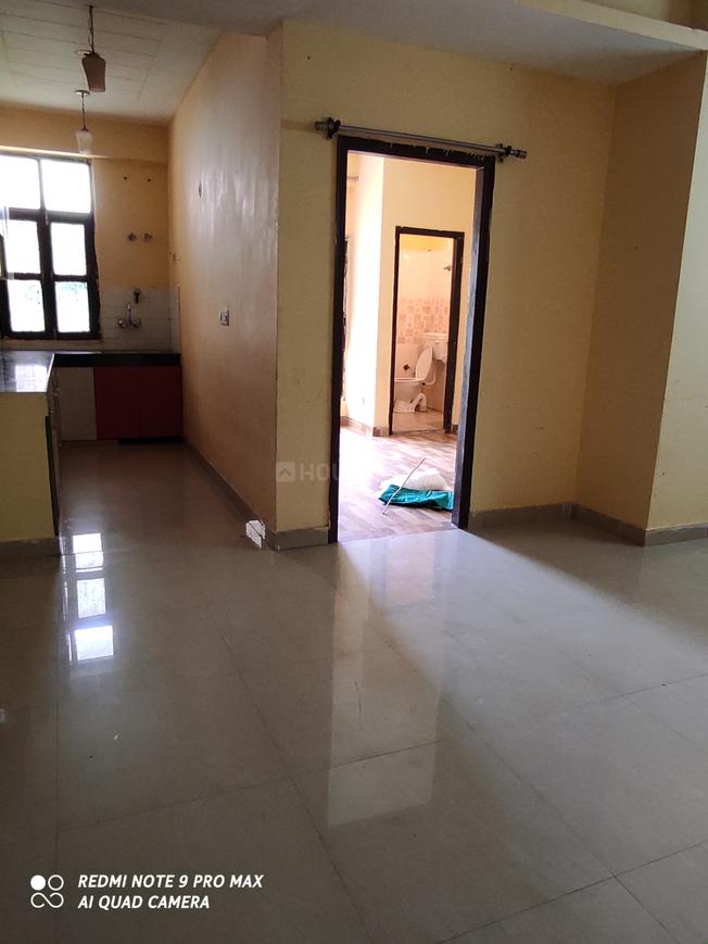 Flats for Sale in Dwarka Expressway under 20 Lakhs 18+