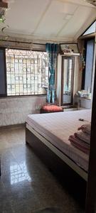 Gallery Cover Image of 650 Sq.ft 2 BHK Apartment for buy in Marine Lines for 17500000