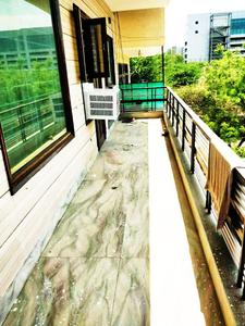 Balcony Image of Human Nest PG For Girls in Sector 21