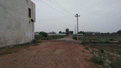Gallery Cover Image of Sq.ft Residential Plot for buy in Itaura for 650000