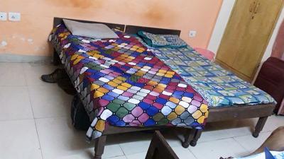 Bedroom Image of Tyagi PG in Vaibhav Khand