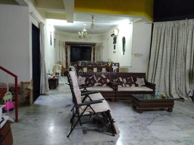 Gallery Cover Image of 2450 Sq.ft 4 BHK Independent Floor for buy in Goregaon East for 46000000