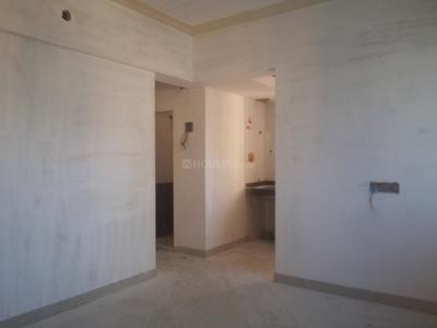 Gallery Cover Image of 535 Sq.ft 1 BHK Apartment for buy in Prabhadevi for 15300000