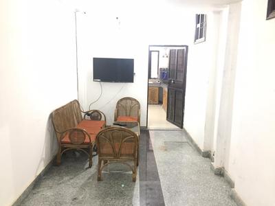 Living Room Image of PG 4442311 Sector 33 in Sector 33