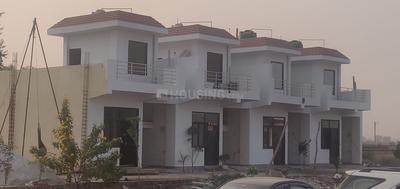 Gallery Cover Image of 735 Sq.ft 1 BHK Independent House for buy in Noida Extension for 2300000