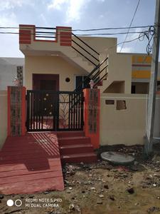 Gallery Cover Image of 700 Sq.ft 1 BHK Villa for buy in Veppampattu for 2700000