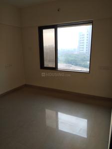 Gallery Cover Image of 650 Sq.ft 1 BHK Apartment for buy in Malad West for 7600000