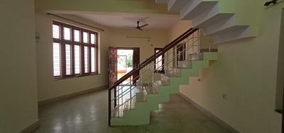 Gallery Cover Image of 1500 Sq.ft 3 BHK Independent House for rent in Murugeshpalya for 40000