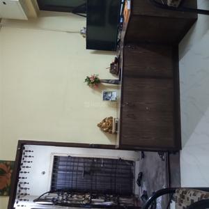 Gallery Cover Image of 700 Sq.ft 2 BHK Apartment for buy in Anna Nagar for 5600000