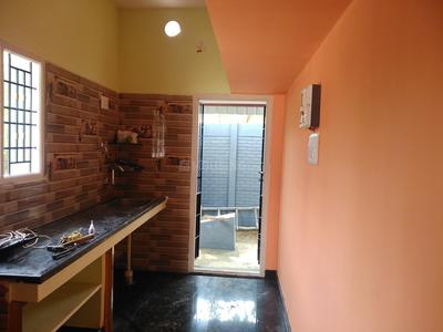 Gallery Cover Image of 1100 Sq.ft 2 BHK Independent House for buy in Veppampattu for 3000000