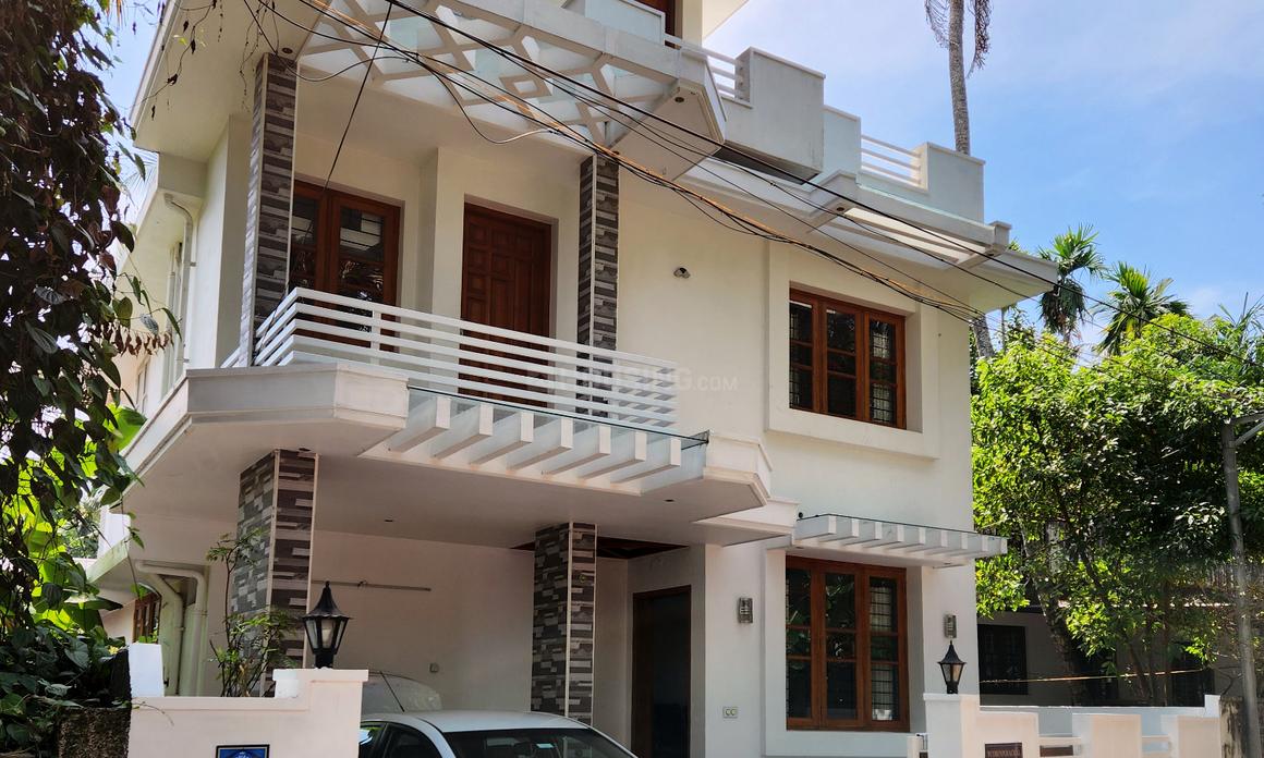 Mohanlal House In Thevara