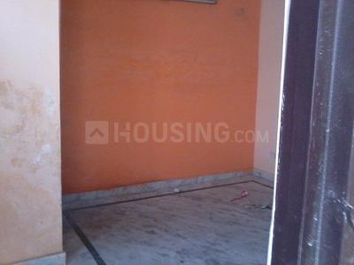 Gallery Cover Image of 700 Sq.ft 2 BHK Independent Floor for buy in Shakarpur Khas for 3800000