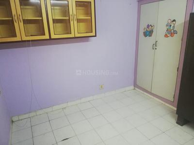 Gallery Cover Image of 900 Sq.ft 2 BHK Apartment for rent in Anna Nagar West Extension for 26000