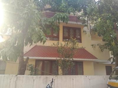 Gallery Cover Image of 3600 Sq.ft 3 BHK Independent House for buy in Padmarao Nagar for 60000000