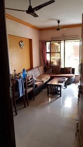 Gallery Cover Image of 575 Sq.ft 1 BHK Independent Floor for buy in Mulund East for 9500000