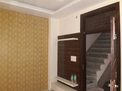 Gallery Cover Image of 450 Sq.ft 1 BHK Apartment for buy in Mahavir Enclave for 2200000