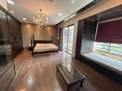 2000 Sqft BHK Flat for sale in Oberoi Splendor Jogeshwari East