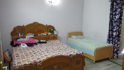 Bedroom Image of Girls PG in Sector 17
