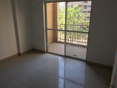 Gallery Cover Image of 950 Sq.ft 2 BHK Apartment for rent in Wanowrie for 18000