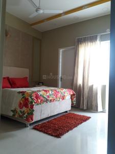 Gallery Cover Image of 1050 Sq.ft 3 BHK Apartment for buy in Sector 75 for 2630000