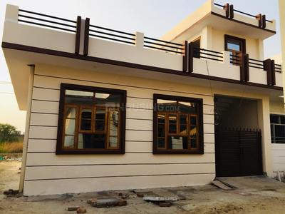 Gallery Cover Image of 1000 Sq.ft 3 BHK Independent House for buy in Chinhat Tiraha for 3800000
