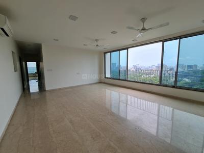 Gallery Cover Image of 2100 Sq.ft 3 BHK Apartment for rent in Oberoi Esquire, Goregaon East for 120000