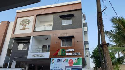 Gallery Cover Image of 798 Sq.ft 2 BHK Apartment for buy in Korattur for 6600000
