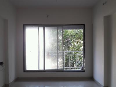 Gallery Cover Image of 1050 Sq.ft 1.5 BHK Apartment for buy in Borivali West for 11500000