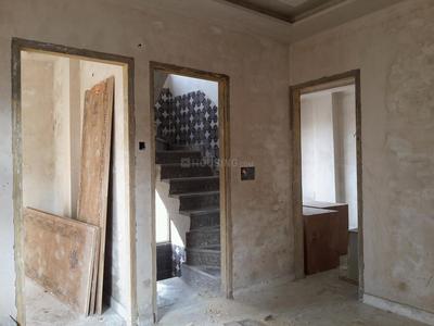 Gallery Cover Image of 750 Sq.ft 3 BHK Independent Floor for buy in Sector 25 Rohini for 5500000