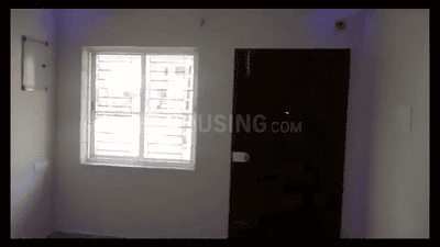 Gallery Cover Image of 980 Sq.ft 2 BHK Apartment for buy in Iyyappanthangal for 4894040