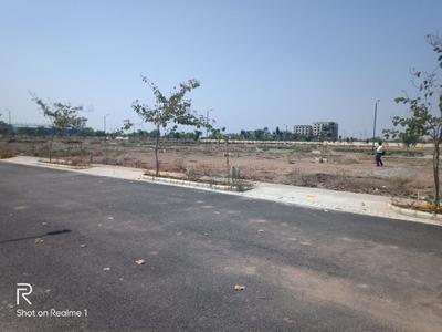Gallery Cover Image of Sq.ft Residential Plot for buy in Nariyambakkam for 3300000