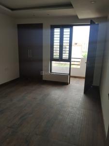 Gallery Cover Image of 1900 Sq.ft 3 BHK Independent Floor for buy in Sector 85 for 4500000