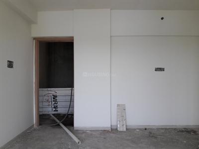 Gallery Cover Image of 650 Sq.ft 1 BHK Apartment for buy in Malad West for 8200000