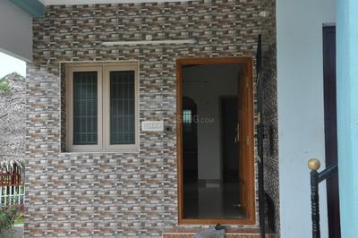 Gallery Cover Image of 490 Sq.ft 1 BHK Villa for buy in Veppampattu for 2000000