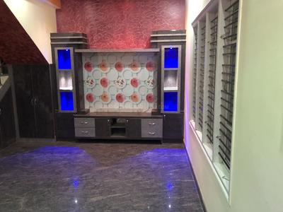 Gallery Cover Image of 1800 Sq.ft 3 BHK Independent House for buy in Srinivaspura for 10000000