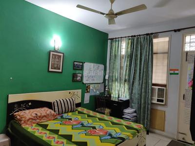 Gallery Cover Image of 1700 Sq.ft 3 BHK Independent Floor for rent in Sector 50 for 36000