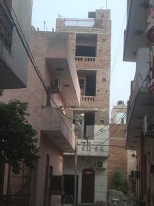 Gallery Cover Image of 2000 Sq.ft 6 BHK Independent House for buy in Burari for 6500000
