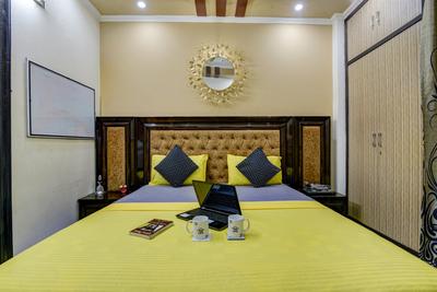 Hall Image of Oyo Life Ol_grg1998 in Sector 46