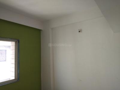 Gallery Cover Image of 684 Sq.ft 1 BHK Apartment for buy in Narolgam for 1250000