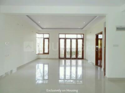 5+ BHK Independent House