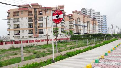 Gallery Cover Image of 850 Sq.ft 1 BHK Apartment for buy in Chaitanya Vihar for 2125000