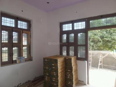 Gallery Cover Image of 450 Sq.ft 1 BHK Independent House for buy in Sector 105 for 3500000