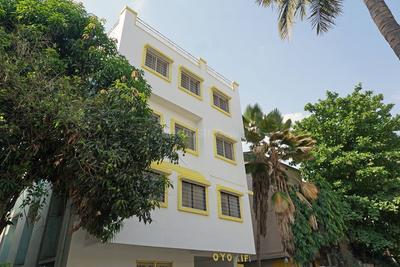 Building Image of Oyo Life Pun596 in Karve Nagar