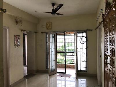 Gallery Cover Image of 960 Sq.ft 2 BHK Apartment for buy in Maduravoyal for 5500000