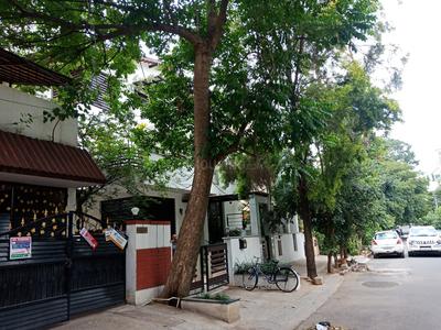 Gallery Cover Image of 6000 Sq.ft 4 BHK Independent House for buy in Koramangala for 65000000