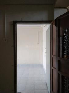 Gallery Cover Image of 652 Sq.ft 1 BHK Apartment for buy in Sion for 9800000